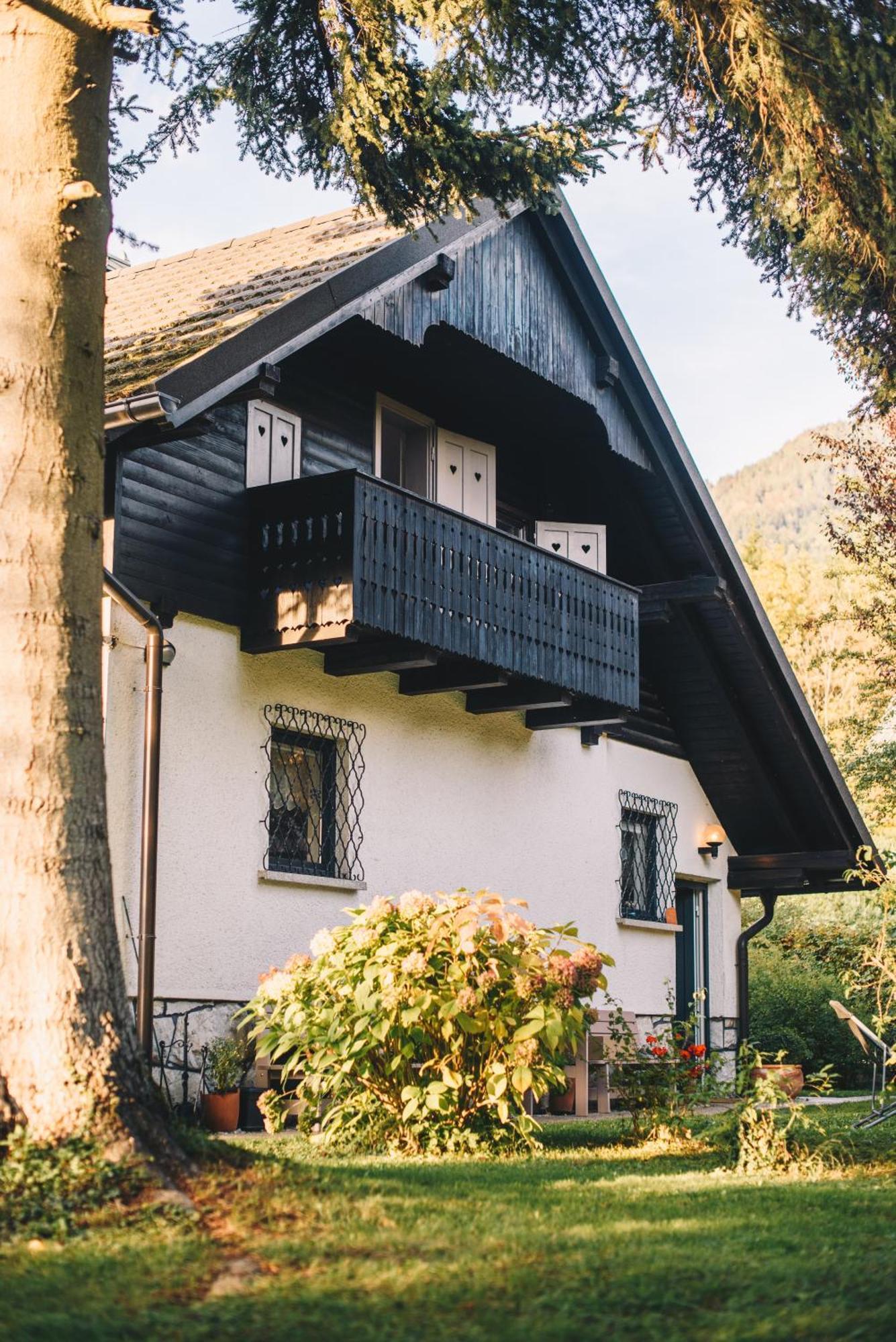 River House Hrib Preddvor Екстериор снимка
