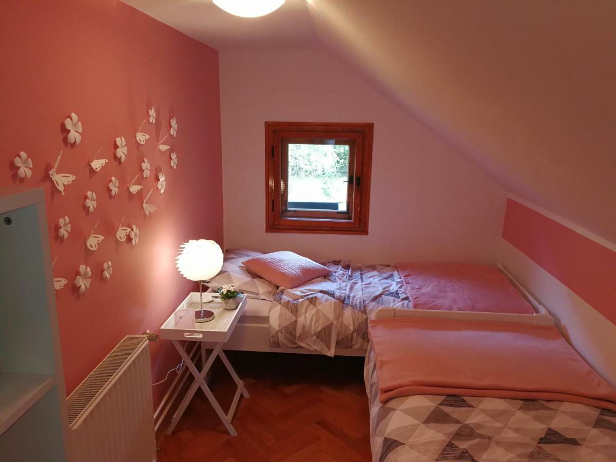 River House Hrib Preddvor Екстериор снимка